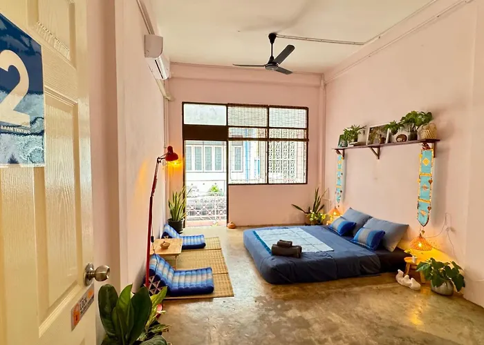 Baan Yentafo - Pink House 2nd Floor