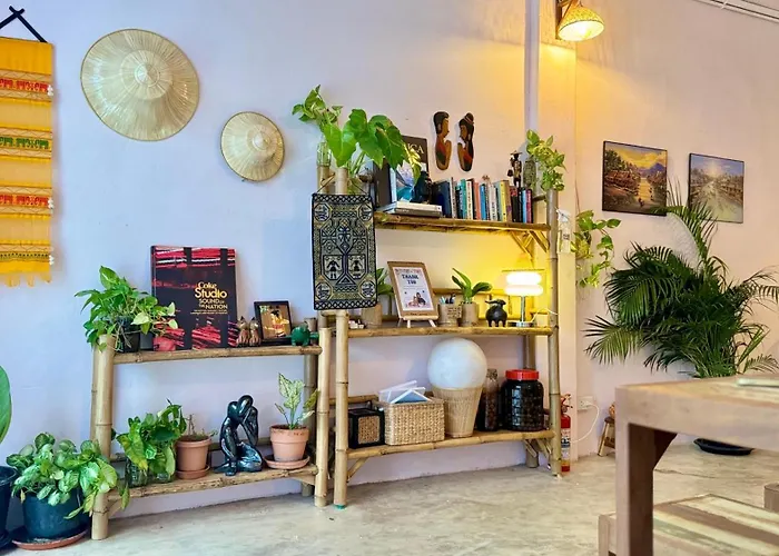 Baan Yentafo - Pink House 2nd Floor *